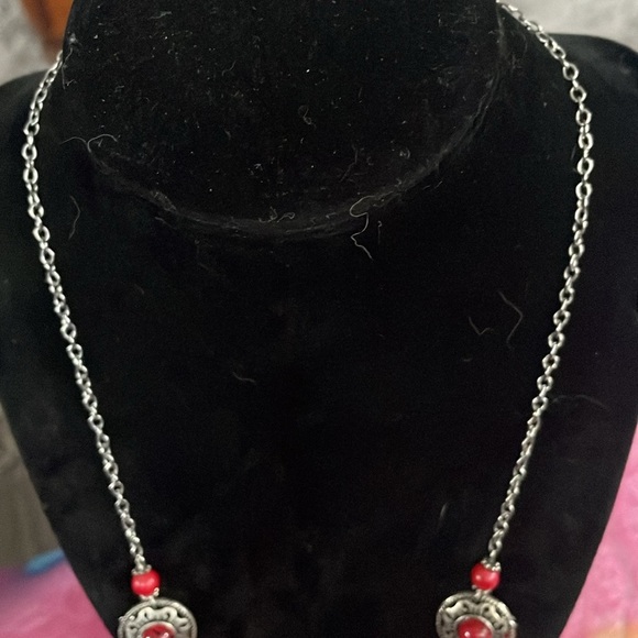 Vintage Bohemian Red and Silver Feather Necklace - Picture 3 of 5